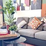 Atlantis Residence L 6-10 Pax L Luxury 2 Bedroom L Jonker St L City Centre By Jay Stay Management